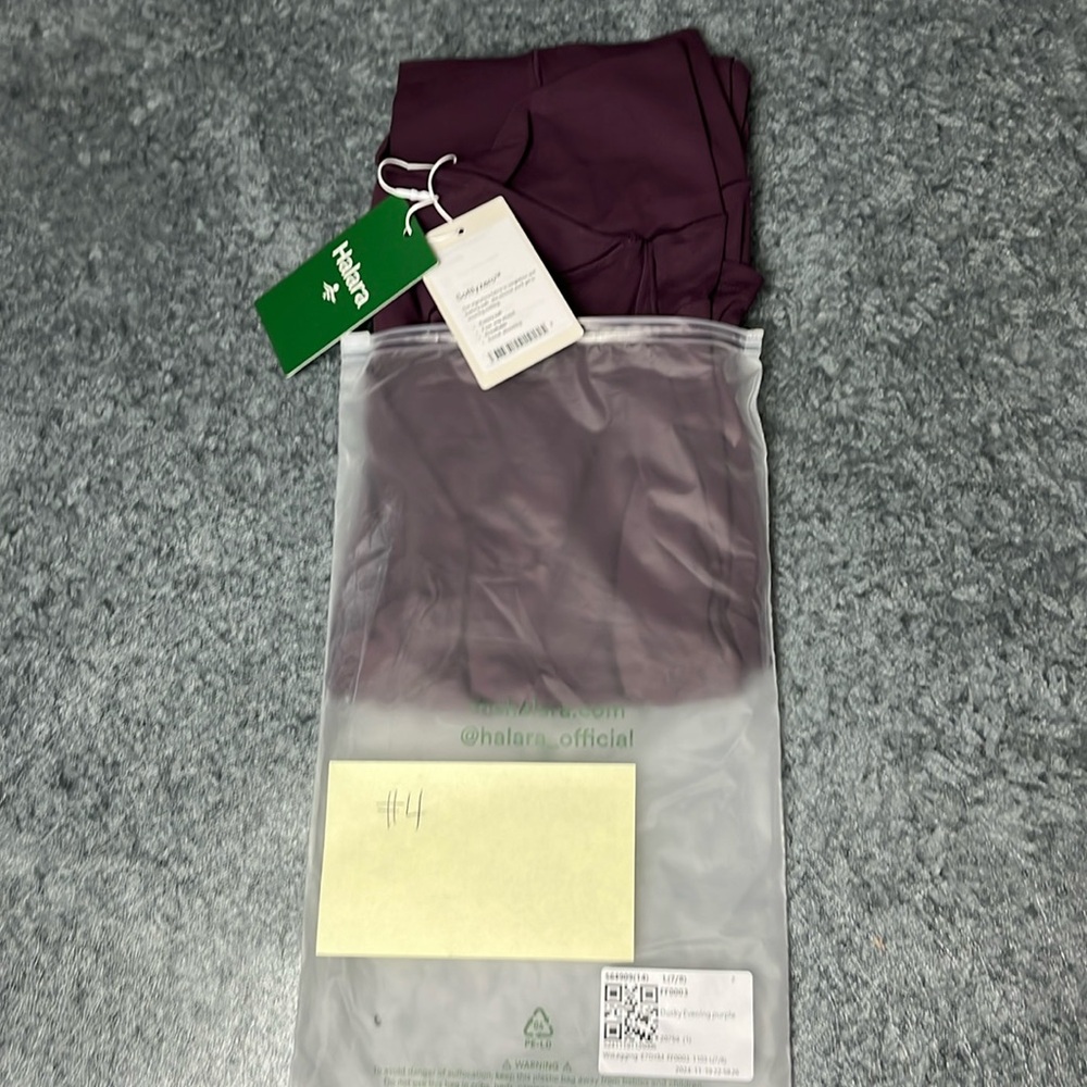 NWT HALARA SOFTLYZERO HIGH WAIST LEGGING